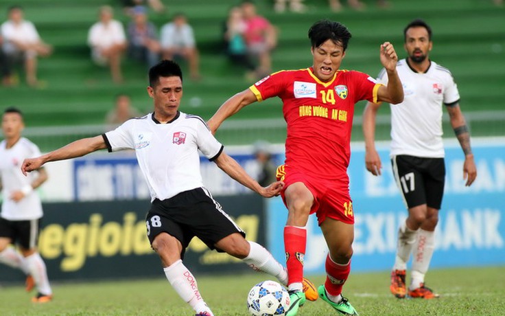 Mạc Hồng Quân đền bù 500 triệu đồng cho QNK.Quảng Nam