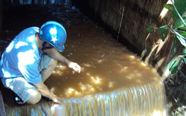 Khoan trái phép hàng chục giếng để lấy nước cho xưởng nhuộm 'chui'