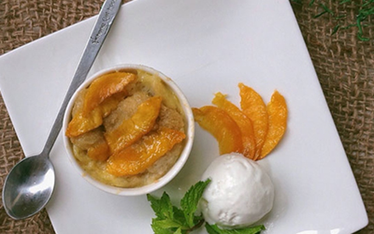 Bánh mì pudding đào thơm phức hấp dẫn