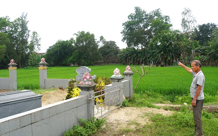 Hà Tĩnh: Bất an vì nghĩa trang áp sát nhà dân