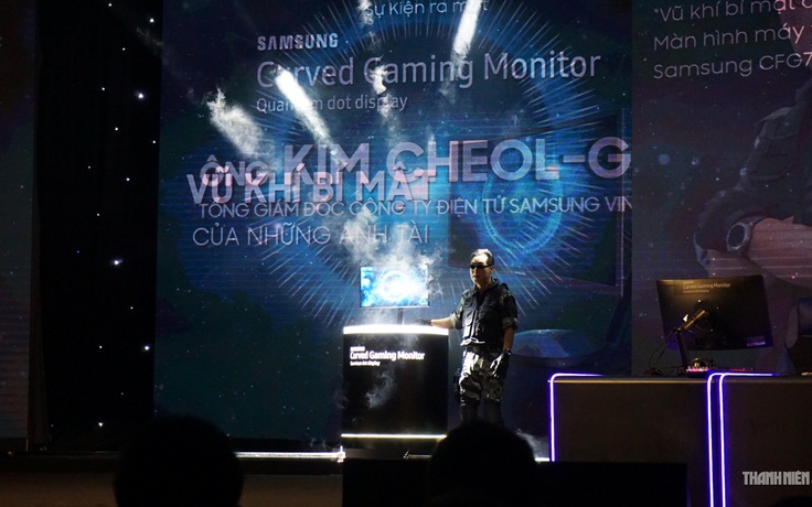 Samsung ra mắt màn hình cong ấn tượng chuyên trị game CFG70