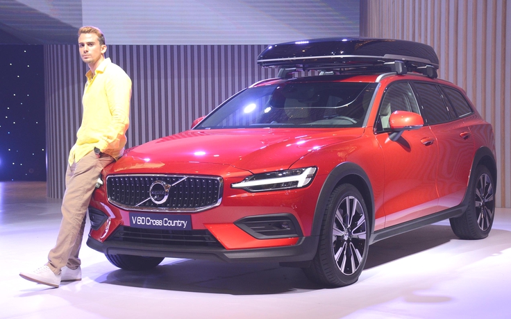 Volvo V60 Cross Country giá 2,55 tỉ đồng: Xe sang cho người thích trải nghiệm