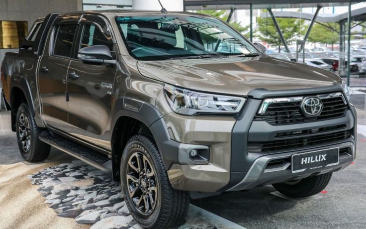 Xe bán tải Toyota Hilux rục rịch trở lại Việt Nam, đại lý thông báo nhận cọc