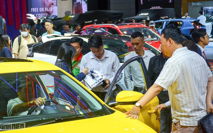 Thị trường ô tô bất ngờ chững lại, Toyota bán chạy nhất Thị trường ô tô bất ngờ chững lại, Toyota bán chạy nhất