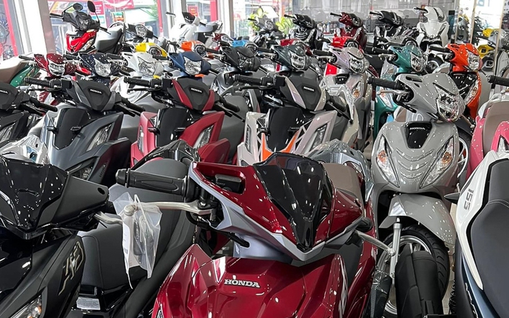 Nguồn cung dồi dào, giá bán xe máy tại Việt Nam ‘hạ nhiệt’ dịp cận Tết