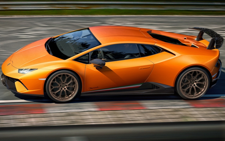 Lamborghini Huracan Performante vừa ra mắt đã phá kỷ lục