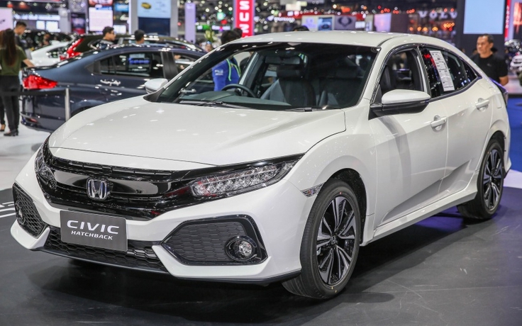 Soi chi tiết Honda Civic hatchback 2017 tại Thái Lan