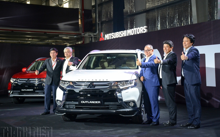 Chuyển sang lắp ráp, giá bán Mitsubishi Outlander 2018 giảm 181 triệu đồng