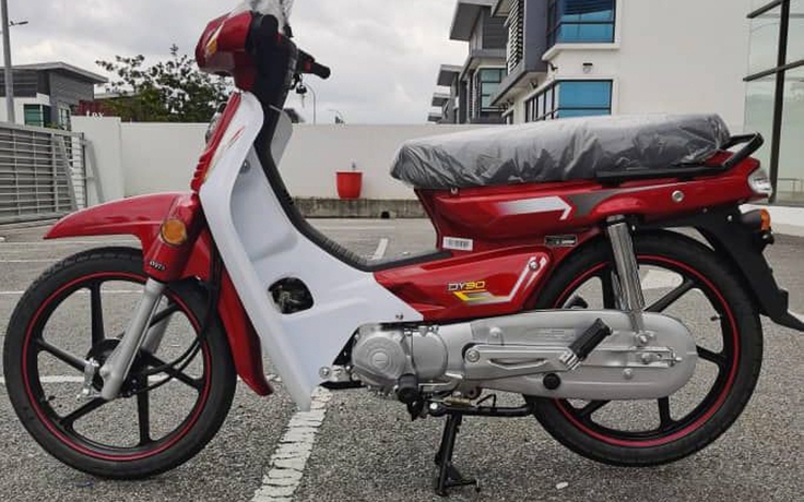 Xe máy ‘Made in Malaysia’ giá rẻ, nhái kiểu dáng Honda Dream