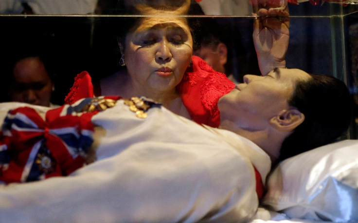Philippines an táng nhà độc tài Marcos tại nghĩa trang anh hùng