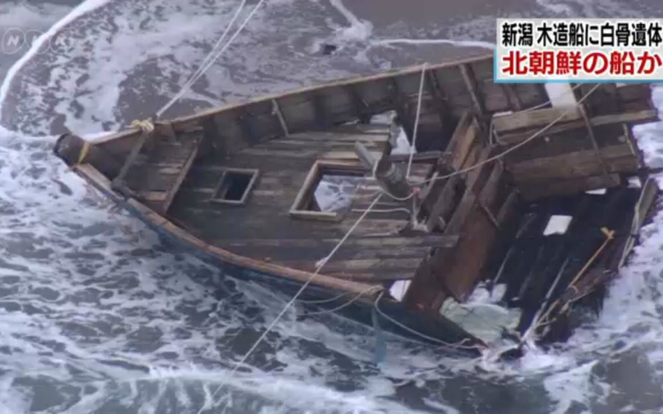 Tàu vỏ gỗ chứa 7 thi thể nghi từ Triều Tiên dạt vào Nhật