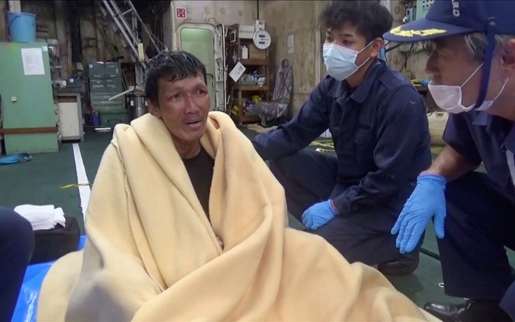 Mới tìm được 1 người sống sót, 1 thi thể trong vụ tàu chở 43 người bị chìm ở Nhật