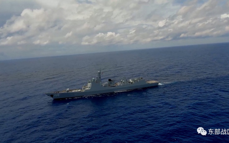 Tàu chiến Trung Quốc tập trận tại Biển Đông