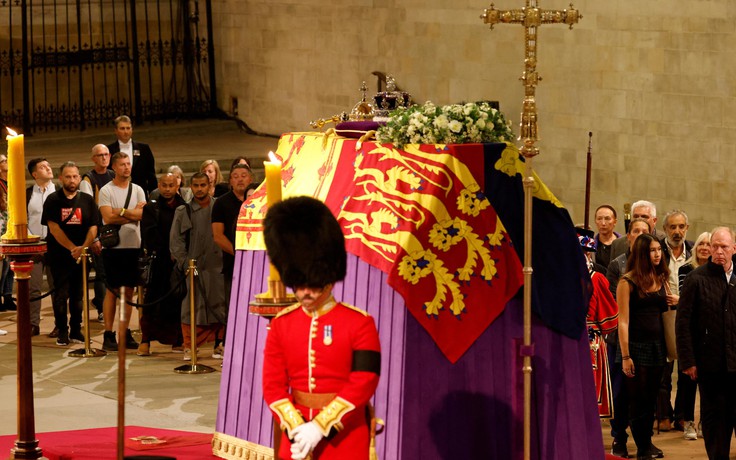 Nữ hoàng Elizabeth II chuẩn bị gì cho tang lễ của bà?