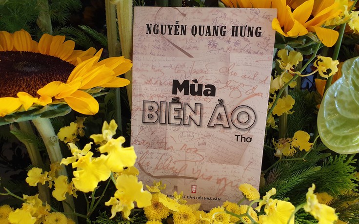 ‘Mùa biến ảo’ - Lặng nghe tiếng của những mảnh chữ va chạm