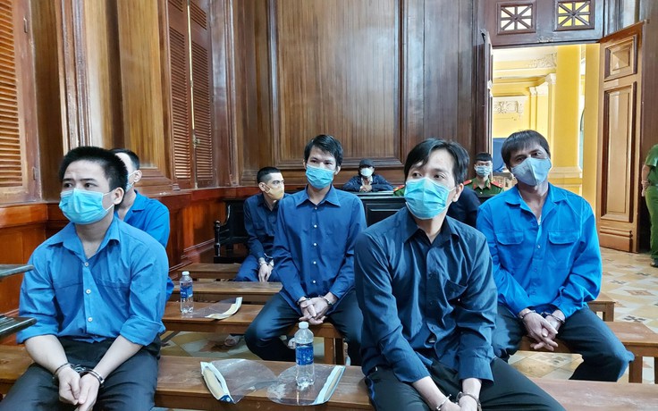 TP.HCM: Đề nghị mức án đối với nhóm tạt mắm tôm vào quán phở Hòa