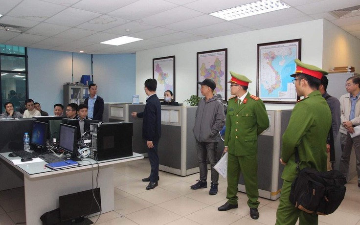 Đường dây hối lộ, giả mạo tại trung tâm đăng kiểm: Công an đang khám xét Cục Đăng kiểm Việt Nam
