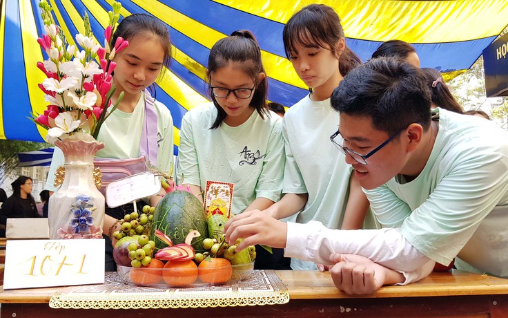 Học sinh trải nghiệm không gian Tết Nguyên đán