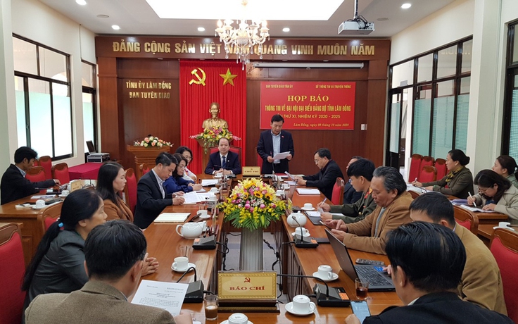 Đại hội Đảng bộ tỉnh Lâm Đồng: Không nhận hoa, còn quà tặng theo quy định