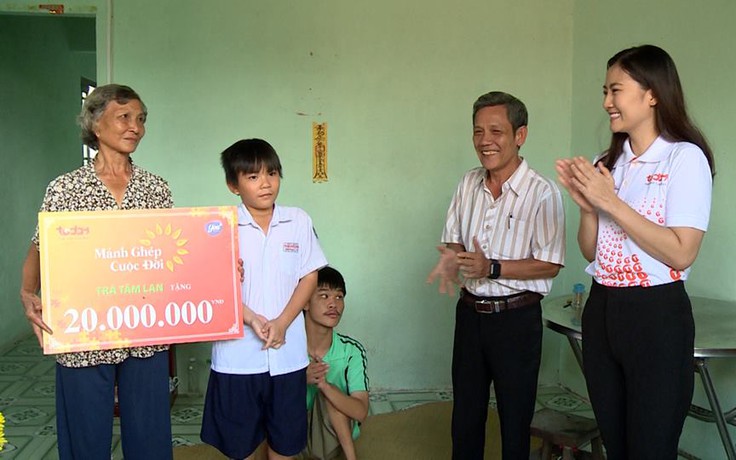 Diễn viên Ngọc Lan làm đại sứ chương trình giúp người nghèo