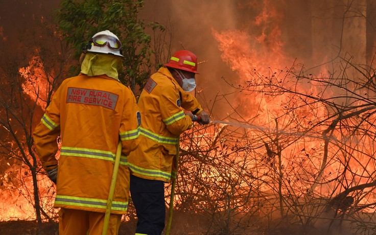 Giữa đợt cháy rừng lớn ở Úc, tình nguyện viên chữa cháy bị bắt vì phóng hỏa