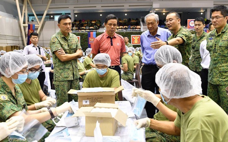 Hệ thống bệnh viện Singapore ‘sẽ đổ vỡ’ nếu lãnh đạo chính phủ đeo khẩu trang