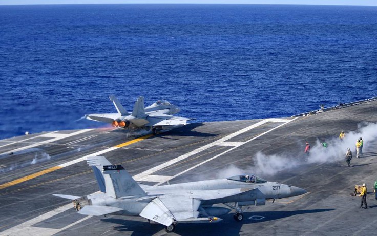 Tiêm kích F/A-18F của Mỹ rơi xuống biển Philippines