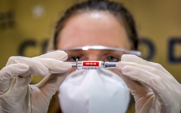 Brazil tiêm đại trà vắc xin ngừa Covid-19 Trung Quốc vào cuối năm nay