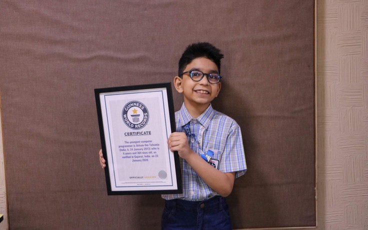 Bé trai được Guinness công nhận lập trình viên trẻ nhất thế giới