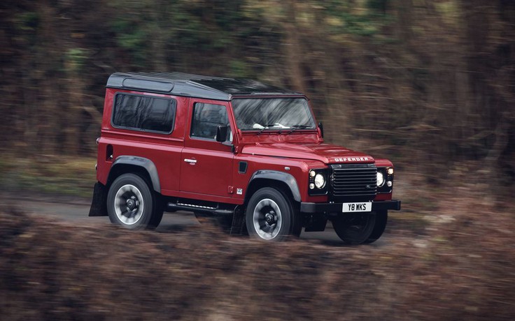 Land Rover trình làng Defender V8 bản kỷ niệm 70 năm