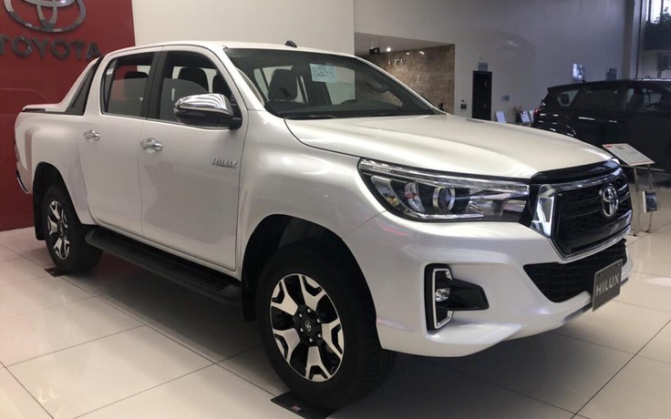 Ảnh thực tế Toyota Hilux 2018 cập bến Việt Nam