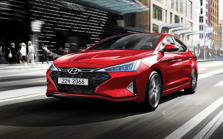 Hyundai Elantra Sport 2019 cải tiến thể thao hơn