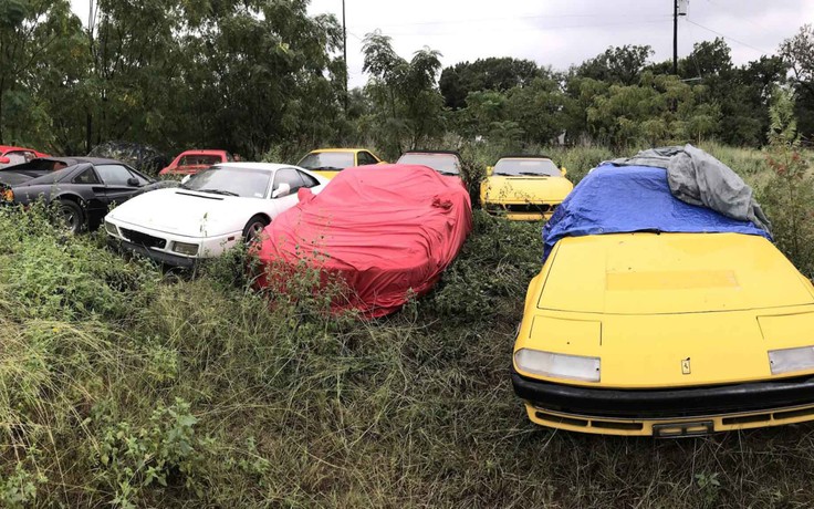 11 siêu xe Ferrari đời cũ nằm phơi nắng suốt 10 năm