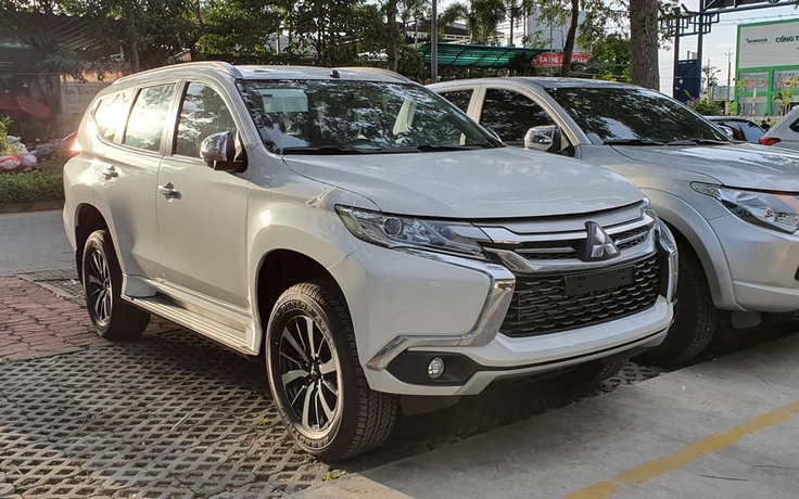 Mitsubishi Pajero Sport số sàn giá 980 triệu đồng trang bị những gì?