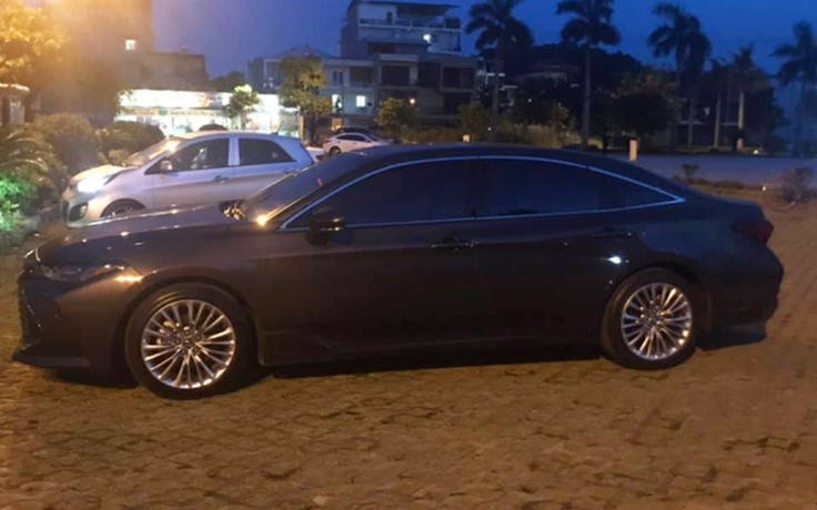 Toyota Avalon 2019 xuất hiện trên phố Việt