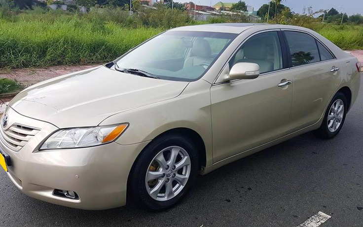 Hơn 10 năm sử dụng, Toyota Camry nhập từ Mỹ bán lại 500 triệu đồng