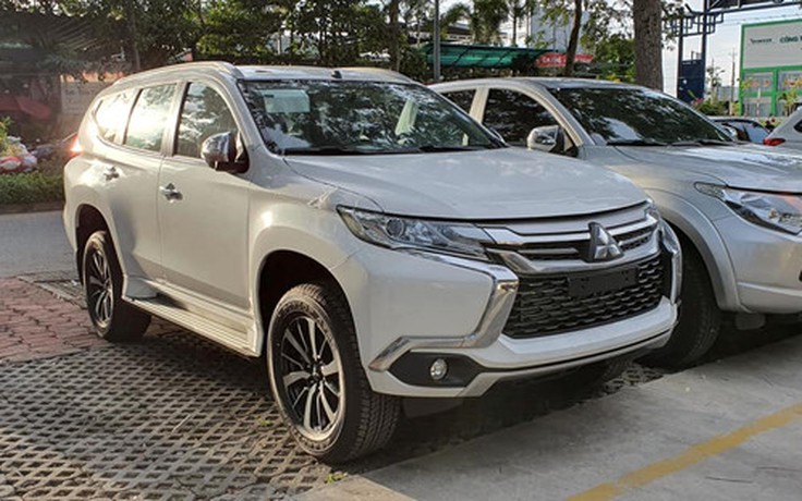 Mitsubishi Pajero Sport giảm giá mạnh, gần cả trăm triệu đồng