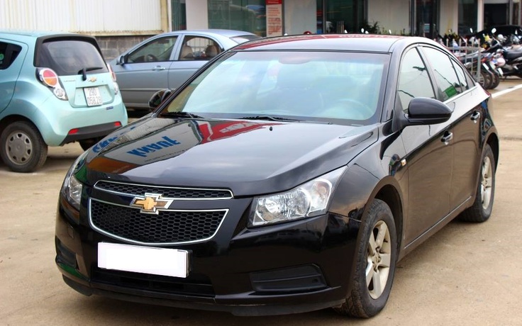 Chevrolet Cruze số sàn giá chưa tới 300 triệu đồng sau 10 năm sử dụng