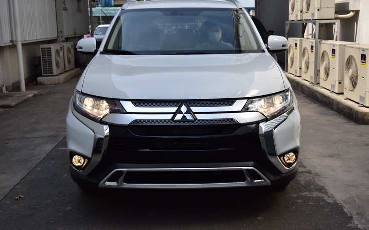 Mitsubishi Outlander 2020 bản tiêu chuẩn giá 825 triệu đồng có đáng mua?