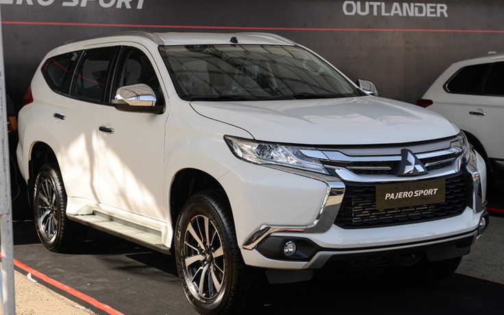 Mitsubishi Pajero Sport số sàn giảm giá 200 triệu đồng xả hàng tồn