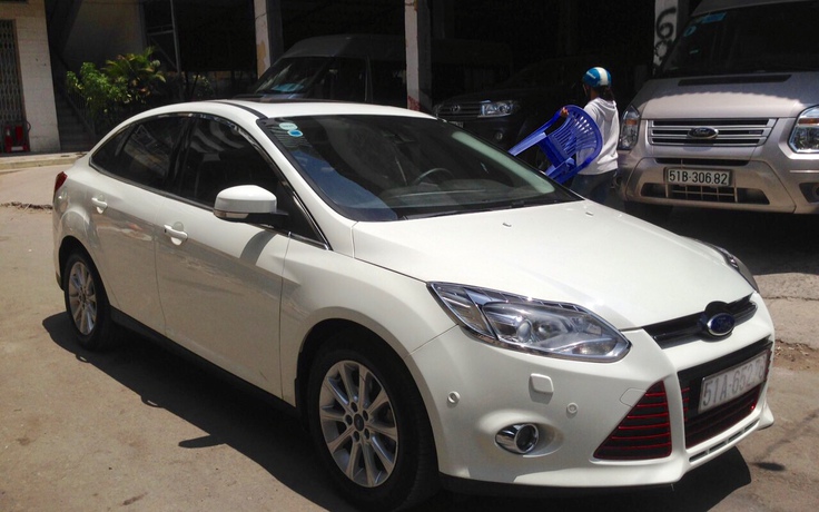 Ford Focus đời 2013 giá còn 400 triệu đồng sau 7 năm sử dụng