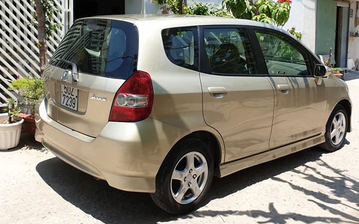 Honda Jazz 13 năm tuổi giá hơn 250 triệu đồng tại Việt Nam