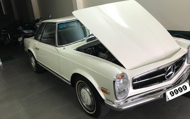 Xe hiếm Mercedes 280 SL hơn 50 năm tuổi tại Việt Nam