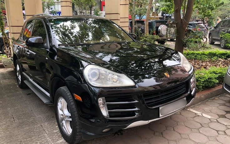 Xe cũ Porsche Cayenne giá hơn 800 triệu đồng tại Việt Nam