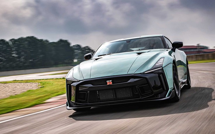 Siêu xe triệu đô Nissan GT-R50 sản xuất giới hạn 50 chiếc