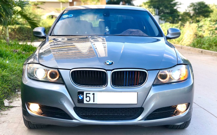 Chọn BMW 320i đã qua sử dụng 10 năm hay VinFast Fadil mới?