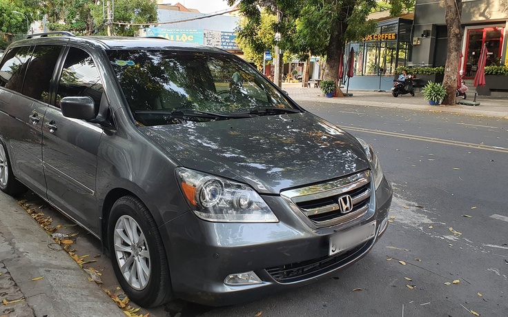 Honda Odyssey 15 năm tuổi giá hơn 400 triệu đồng tại Việt Nam