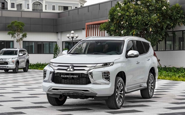 Giá rẻ hơn 235 triệu, Mitsubishi Pajero Sport 2020 bản 1 cầu trang bị gì?