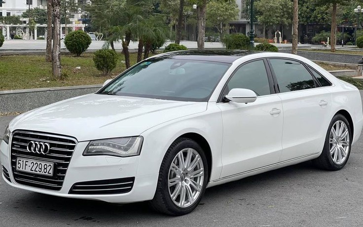 Audi A8L 10 năm tuổi giữ giá hơn đối thủ Mercedes S-Class