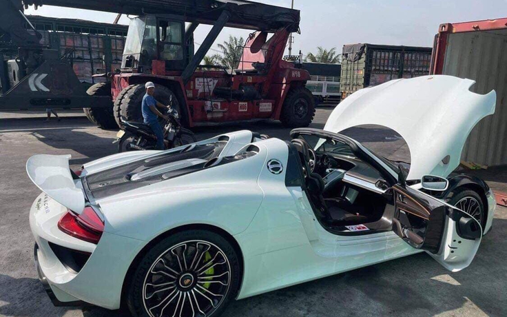 Siêu xe xăng - điện Porsche 918 Spyder đầu tiên về Việt Nam